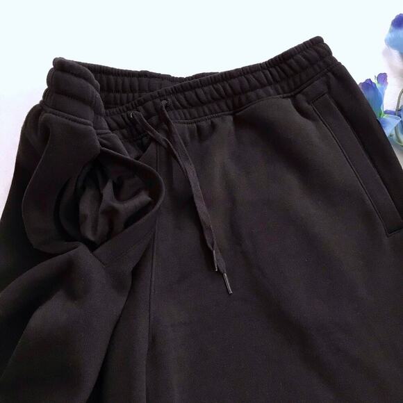Puma NWT Performance Black Sweat Shorts Men L - Picture 5 of 10